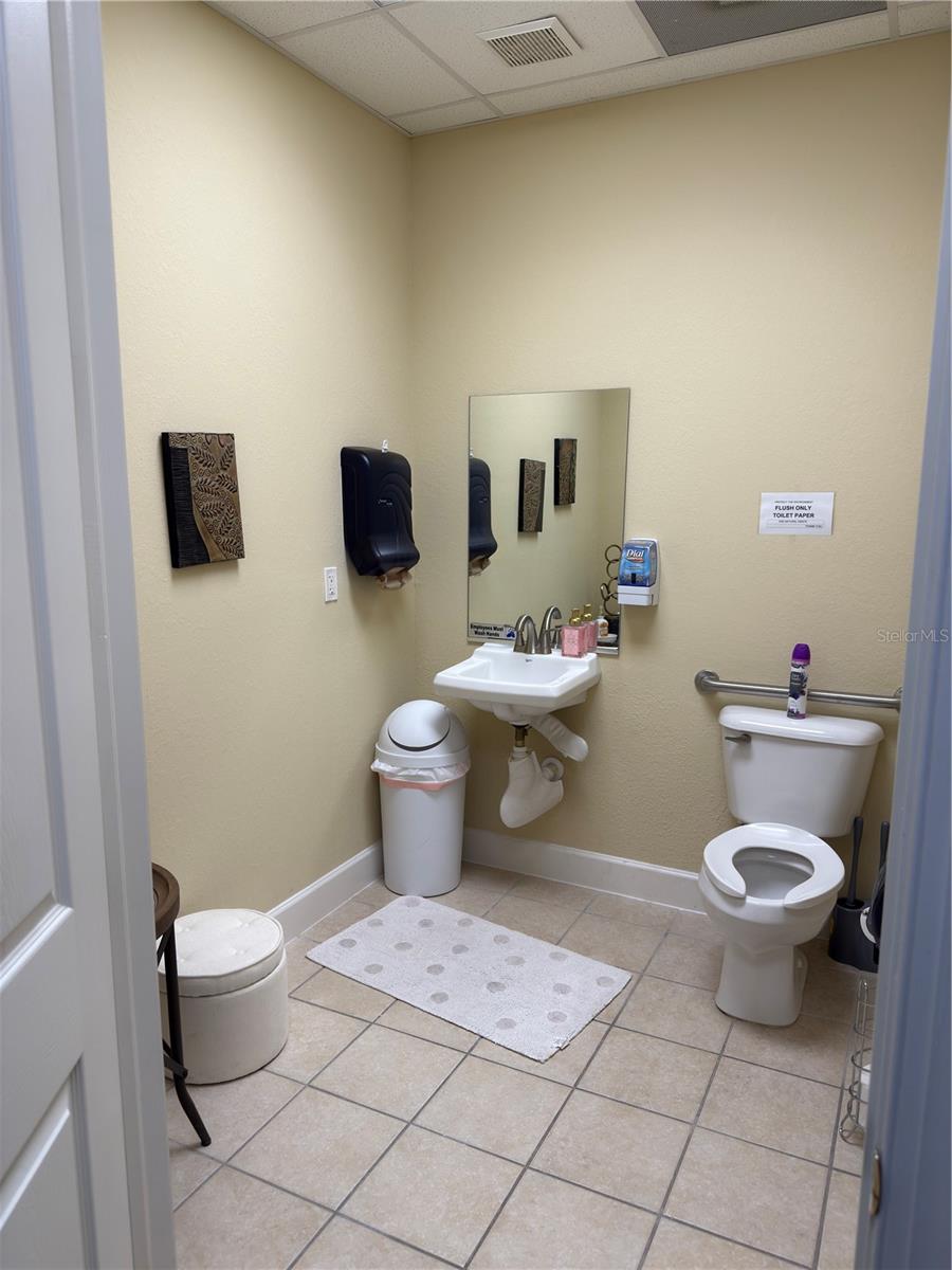 2563 N TOLEDO BLADE BLVD #2 — photo 6