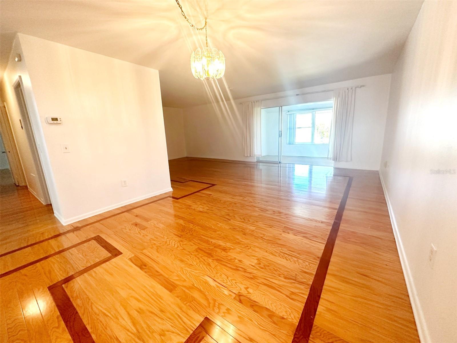 1819 SHORE DR S #307 — photo 4