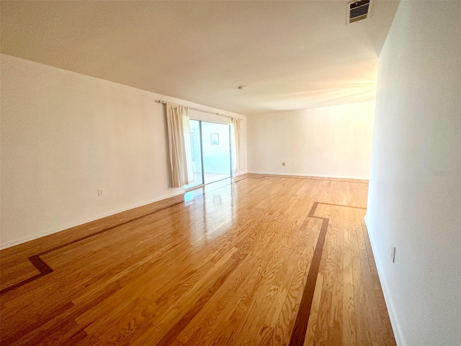 1819 SHORE DR S #307 — photo 11