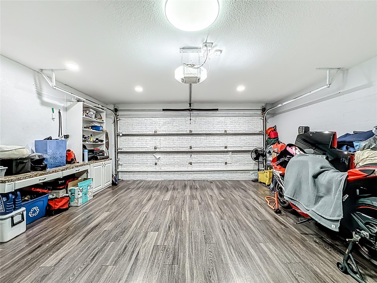 11112 HIDDEN BREEZE DR — photo 32