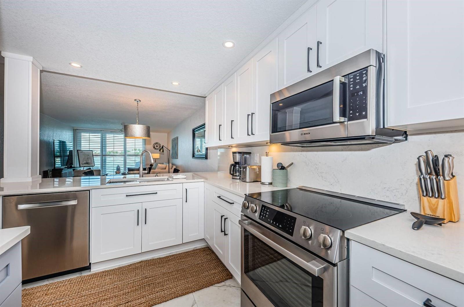 6083 BAHIA DEL MAR CIR #159 — photo 10