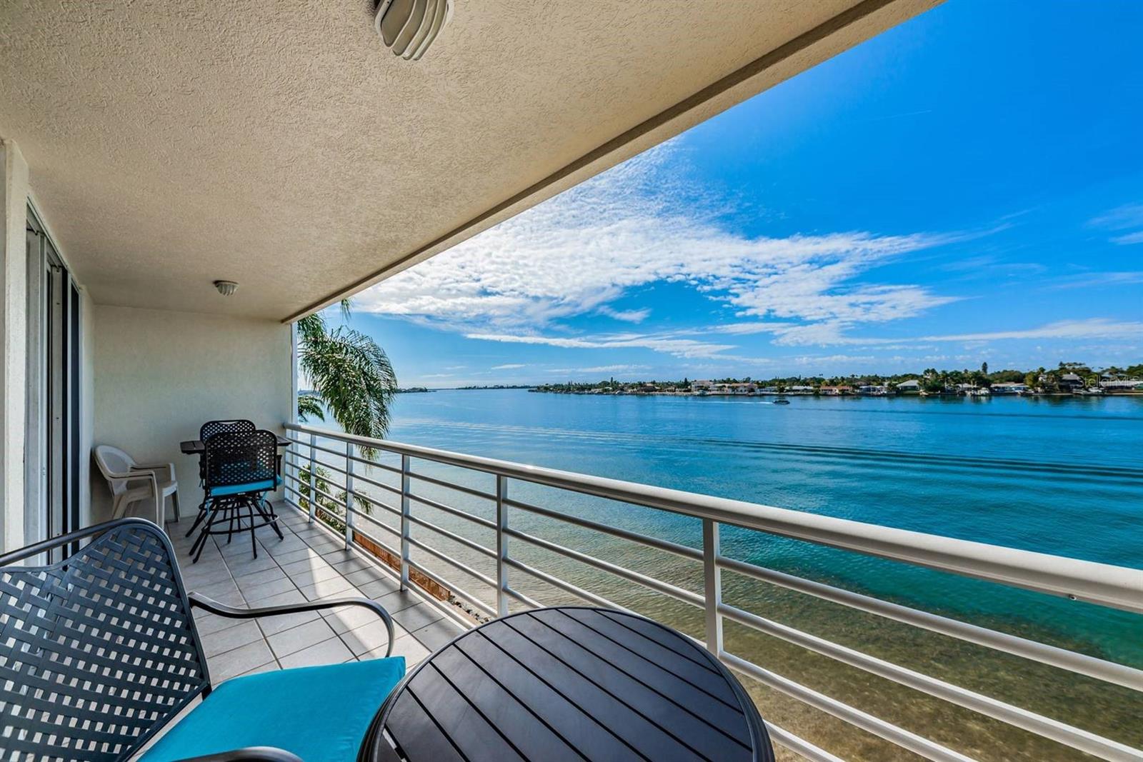 6083 BAHIA DEL MAR CIR #460 — photo 18