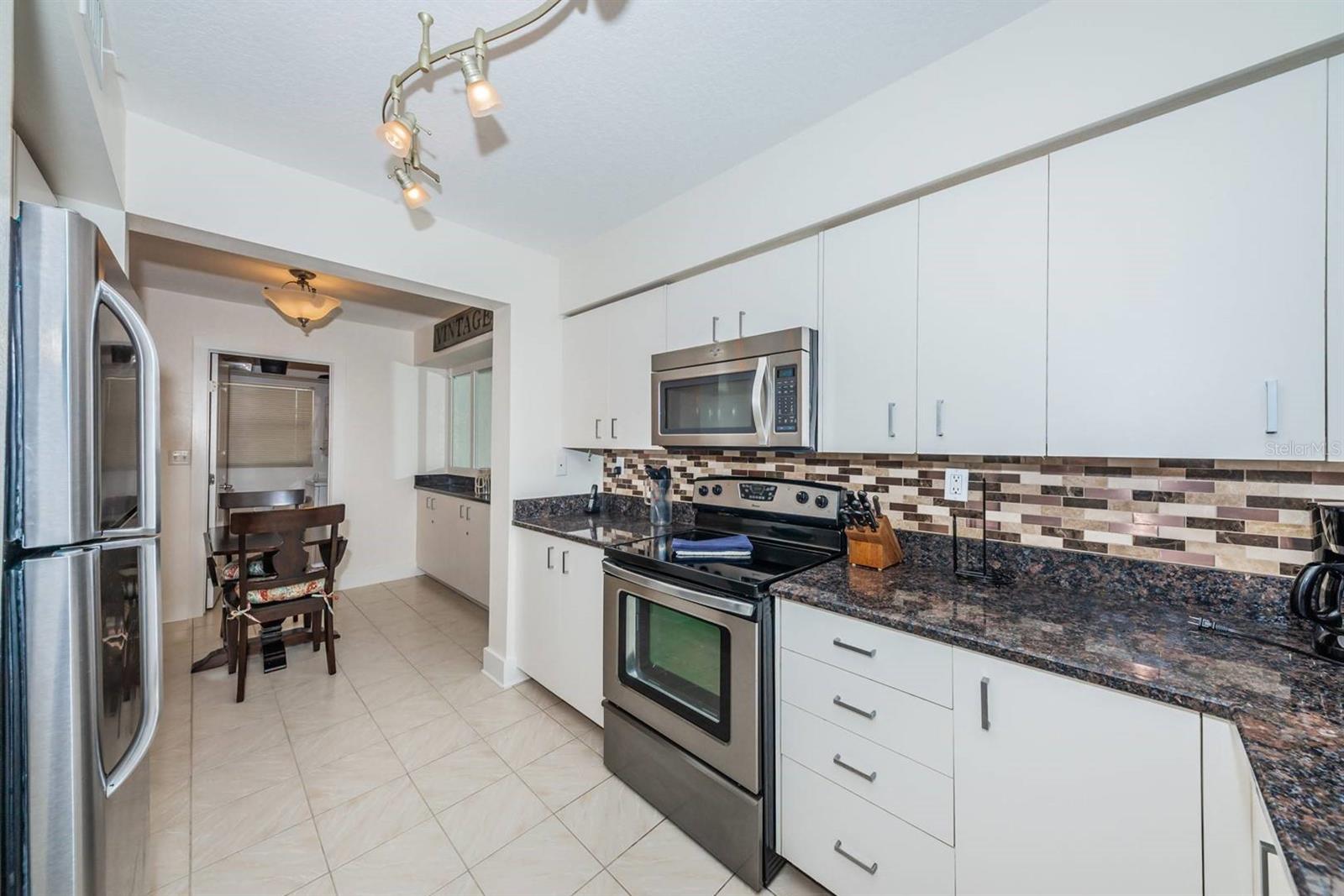 6083 BAHIA DEL MAR CIR #460 — photo 5