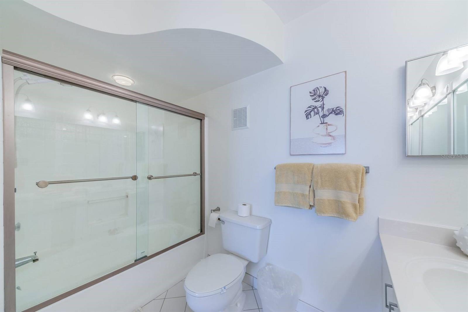 6083 BAHIA DEL MAR CIR #460 — photo 14