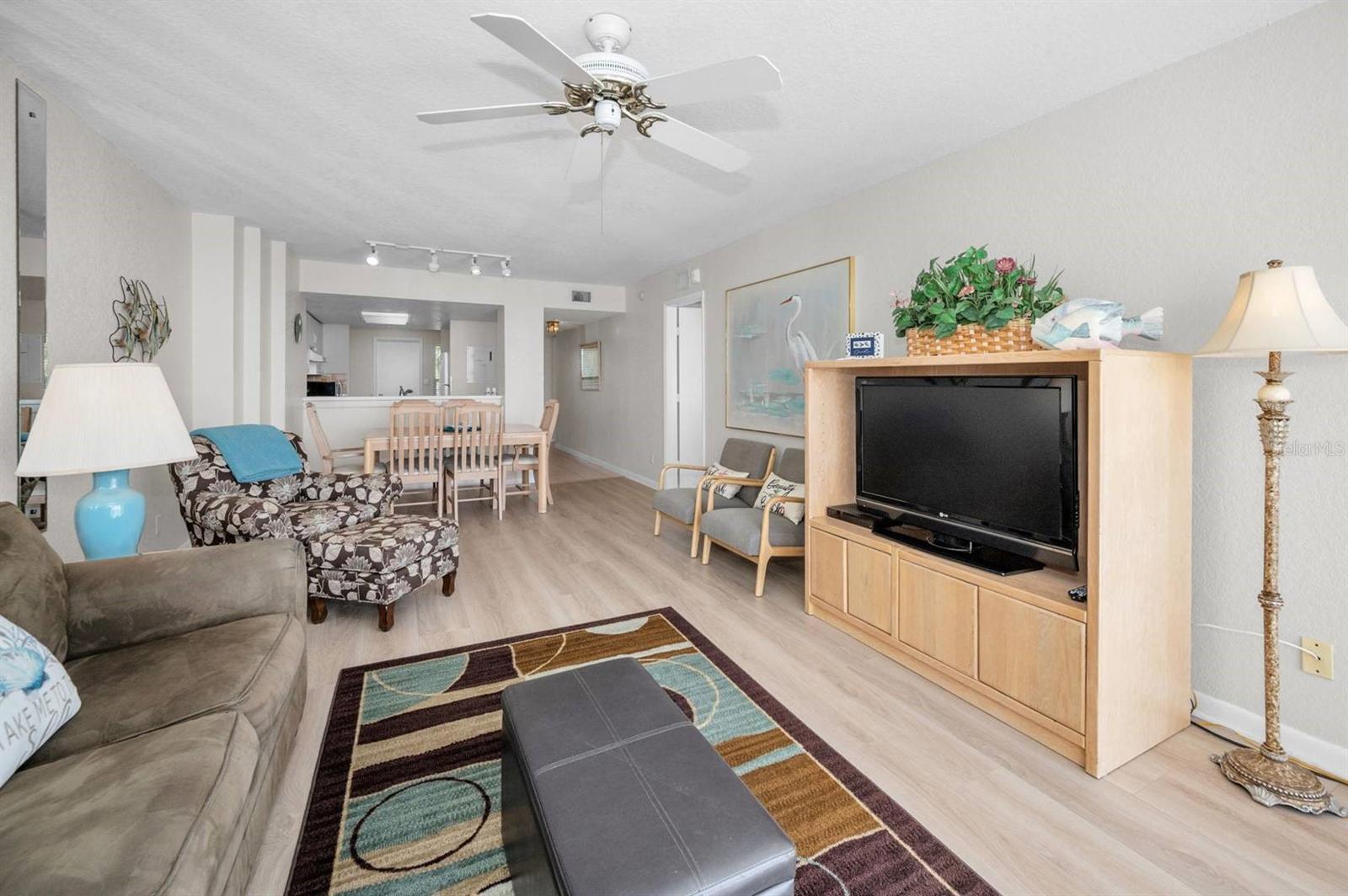 6085 BAHIA DEL MAR CIR #467 — photo 8