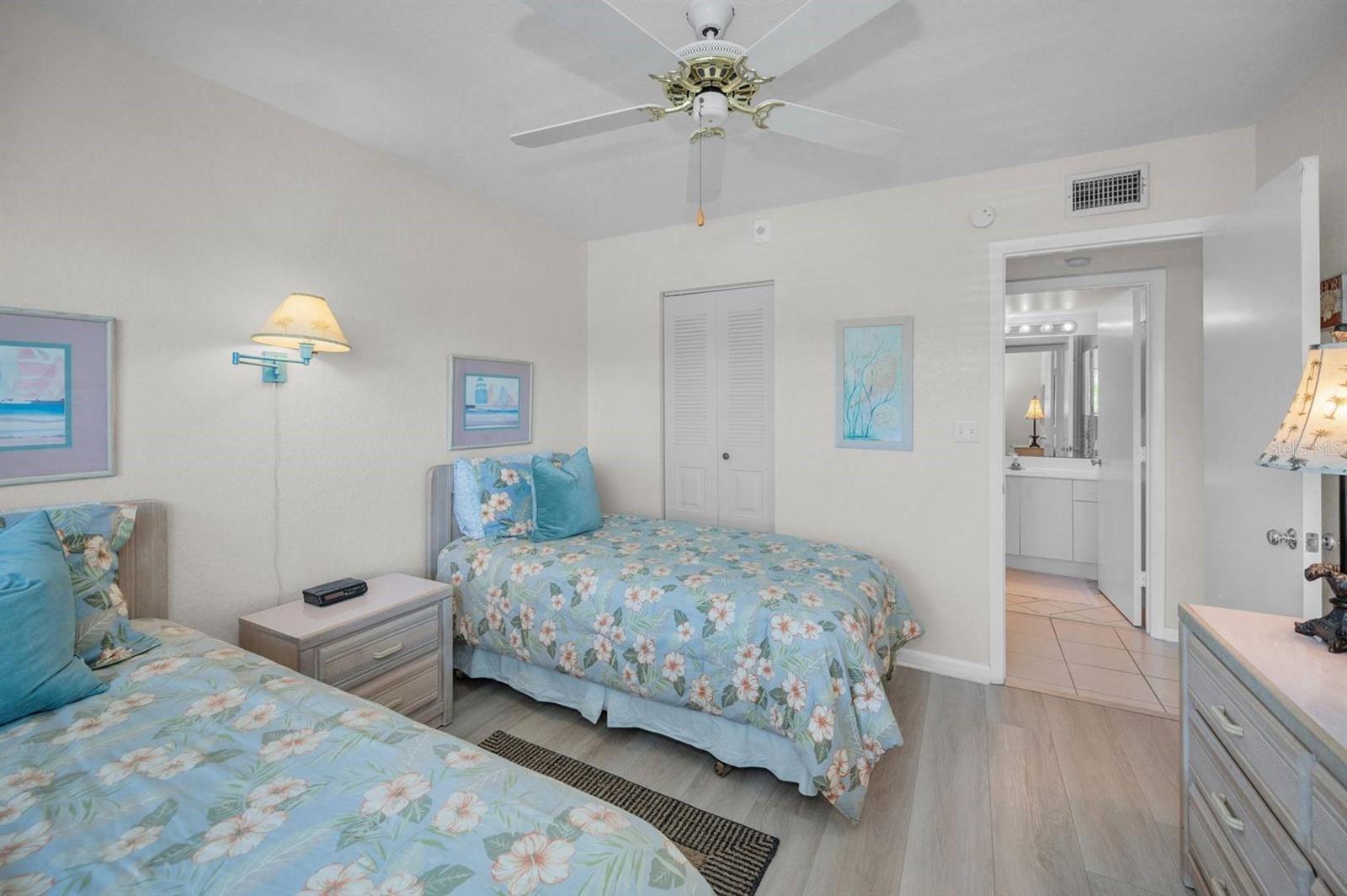 6085 BAHIA DEL MAR CIR #467 — photo 13