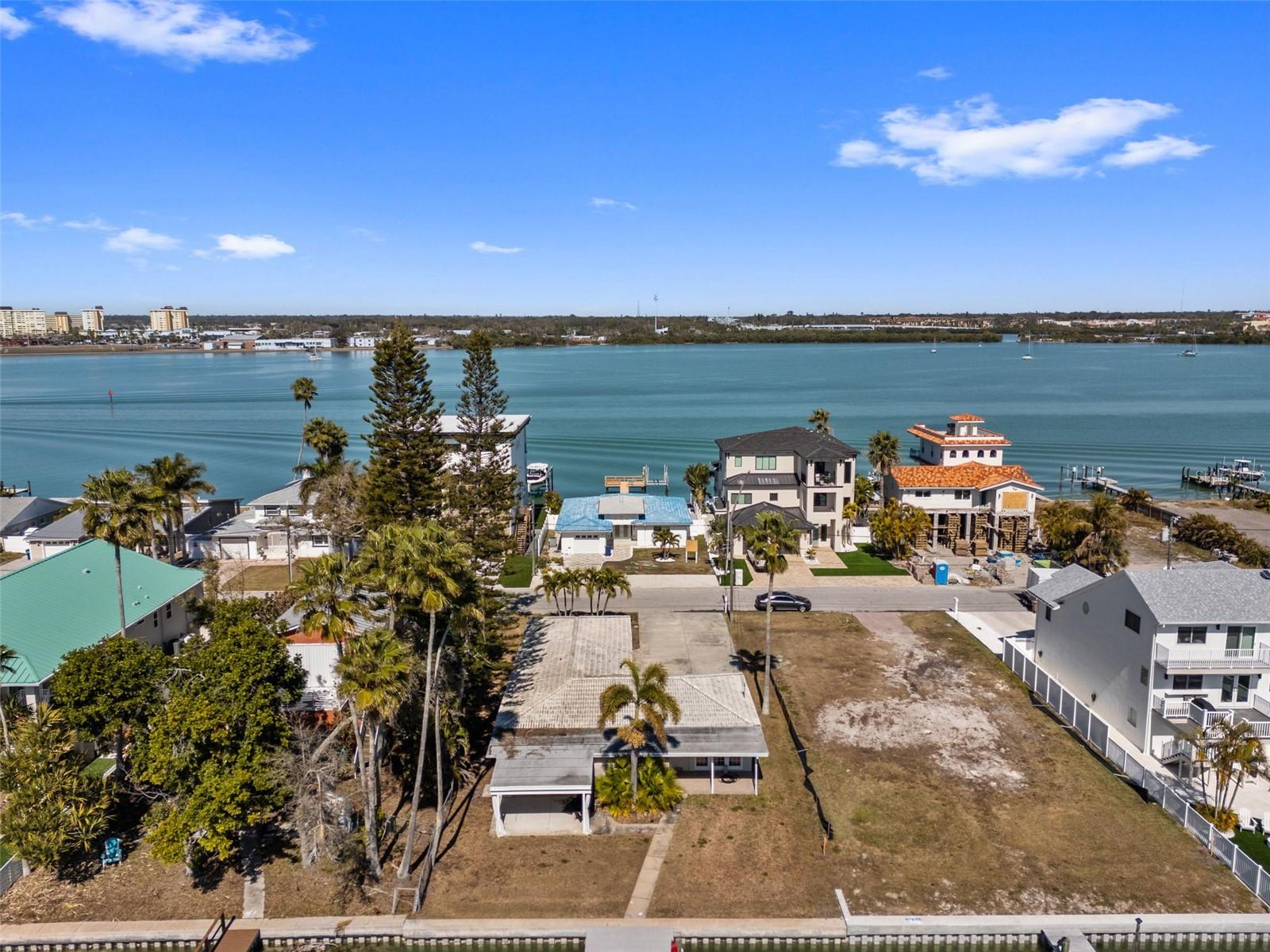 837 BAY POINT DR — photo 18