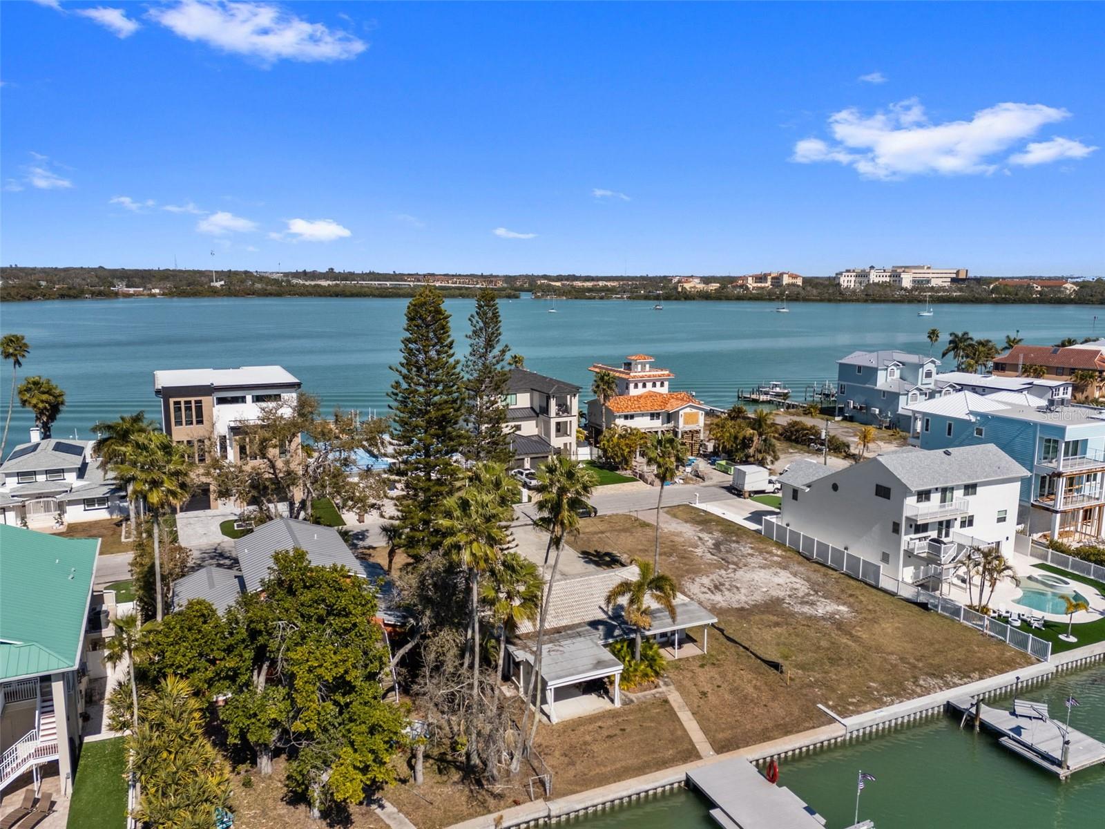 837 BAY POINT DR — photo 19
