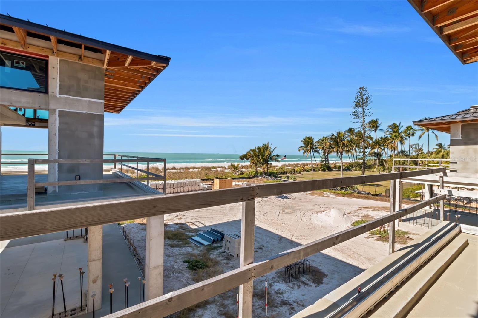 5965 GULF OF MEXICO DR — photo 55