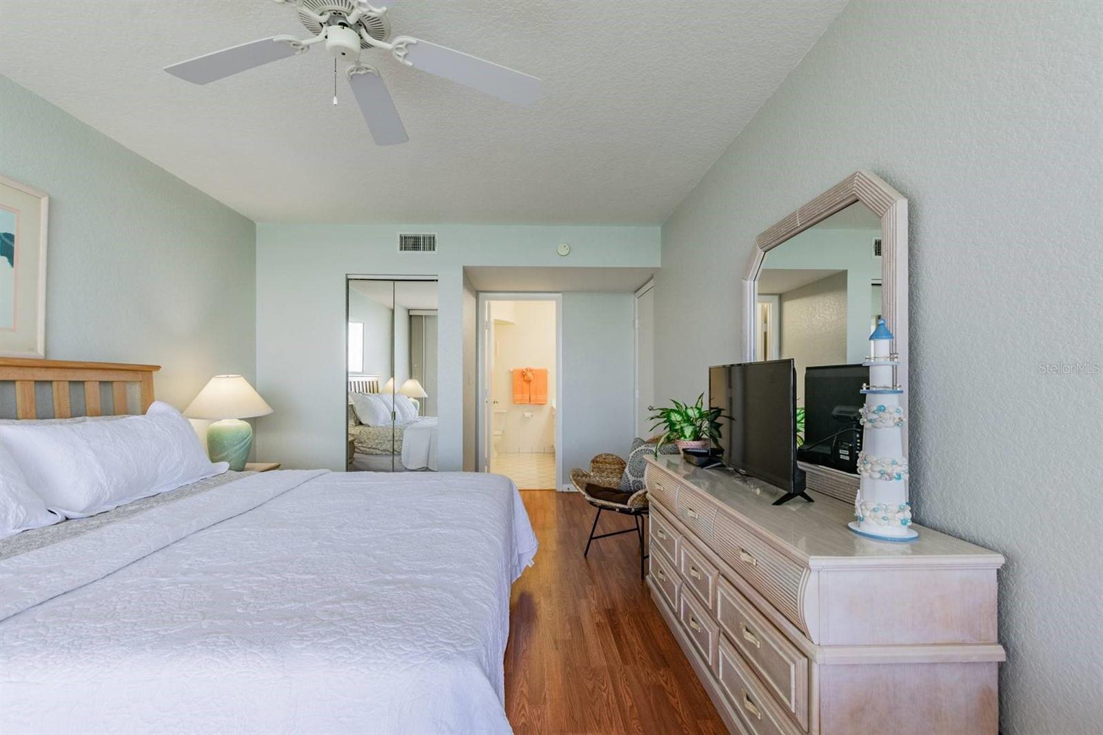 6085 BAHIA DEL MAR CIR #468 — photo 18