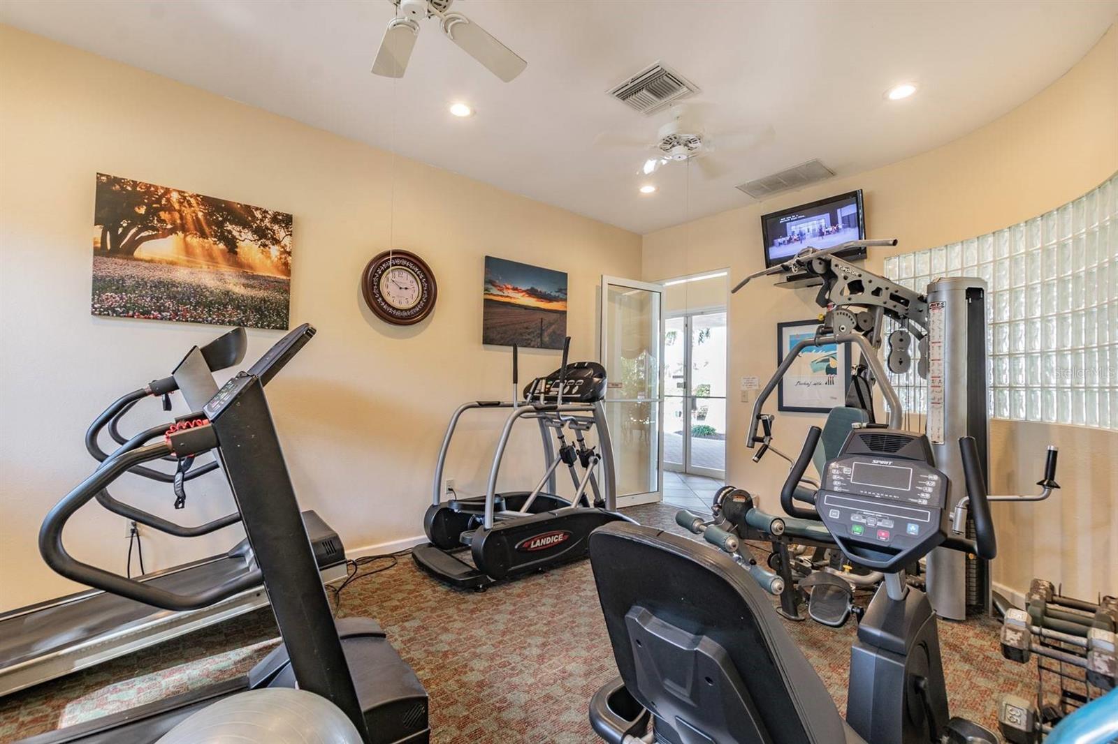 6085 BAHIA DEL MAR CIR #468 — photo 22