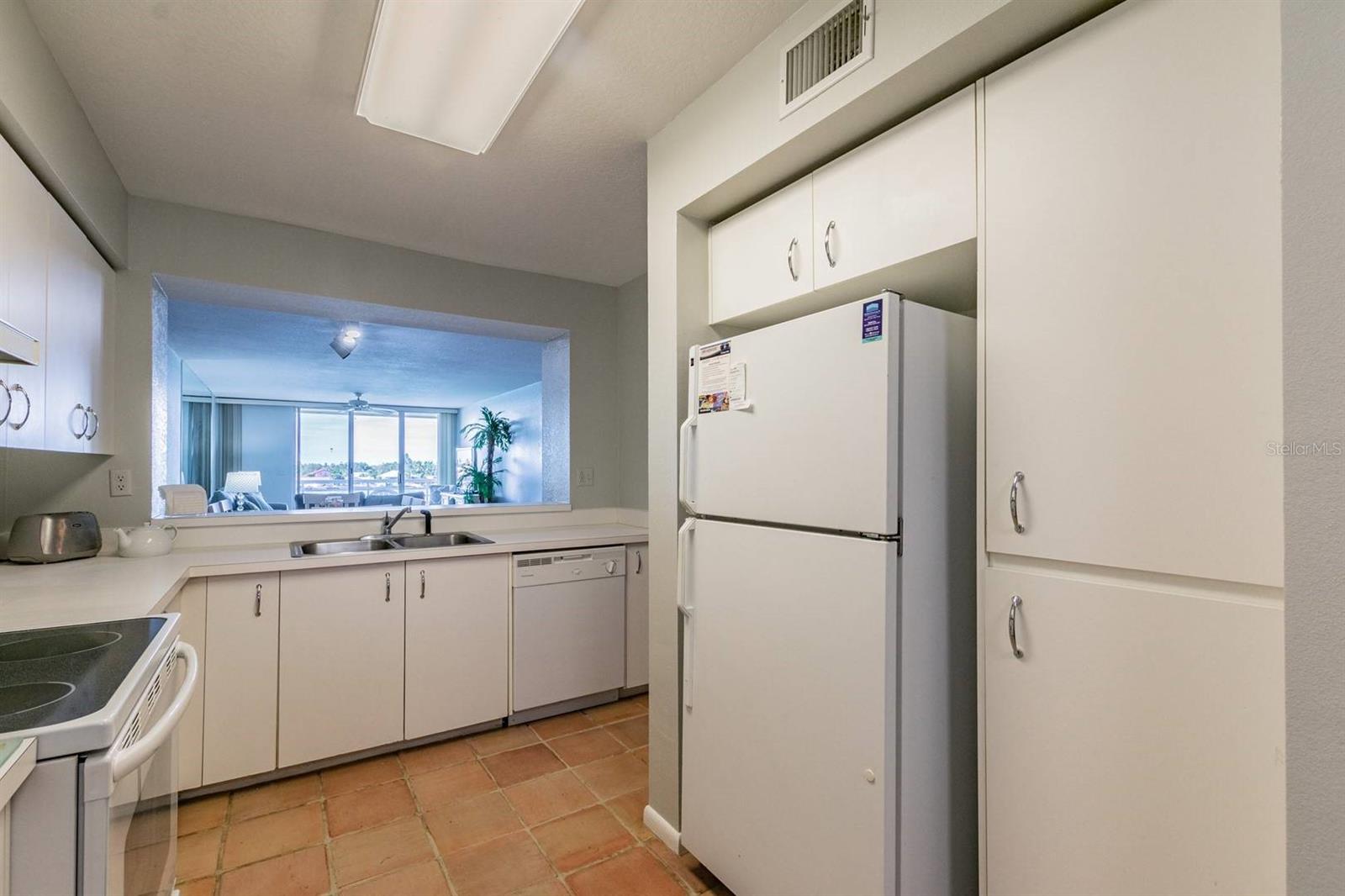 6085 BAHIA DEL MAR CIR #468 — photo 6