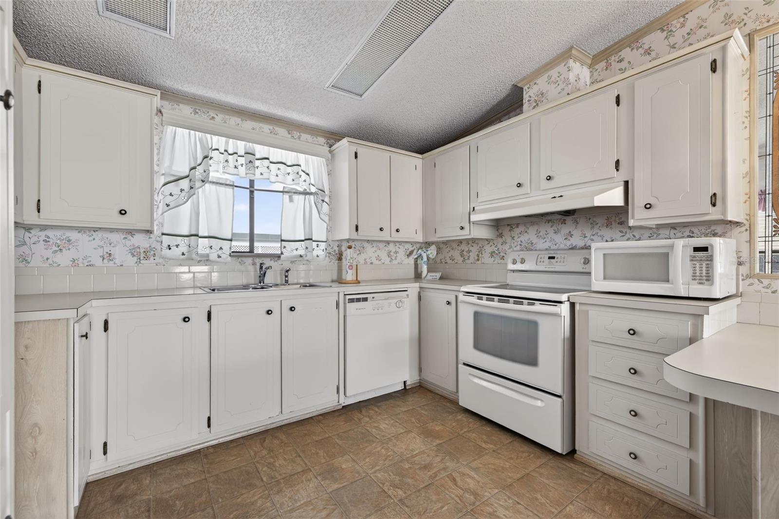 3836 WILLIAM HUME DR — photo 10
