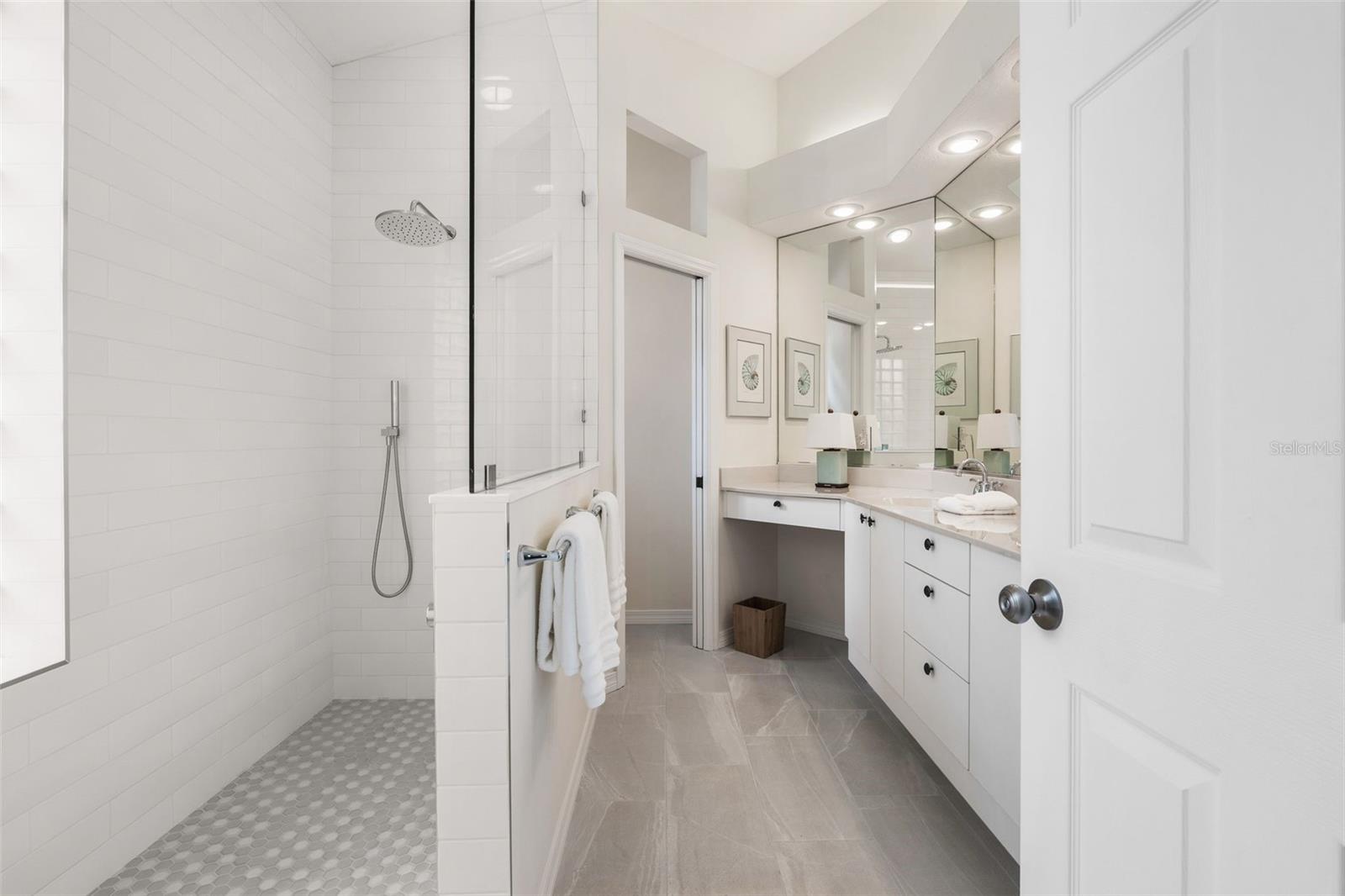 6427 BERKSHIRE PL — photo 25