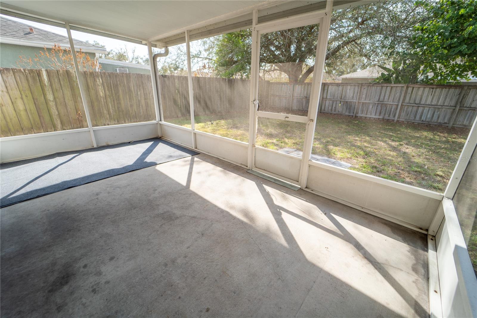 10529 MARONDA DR — photo 29