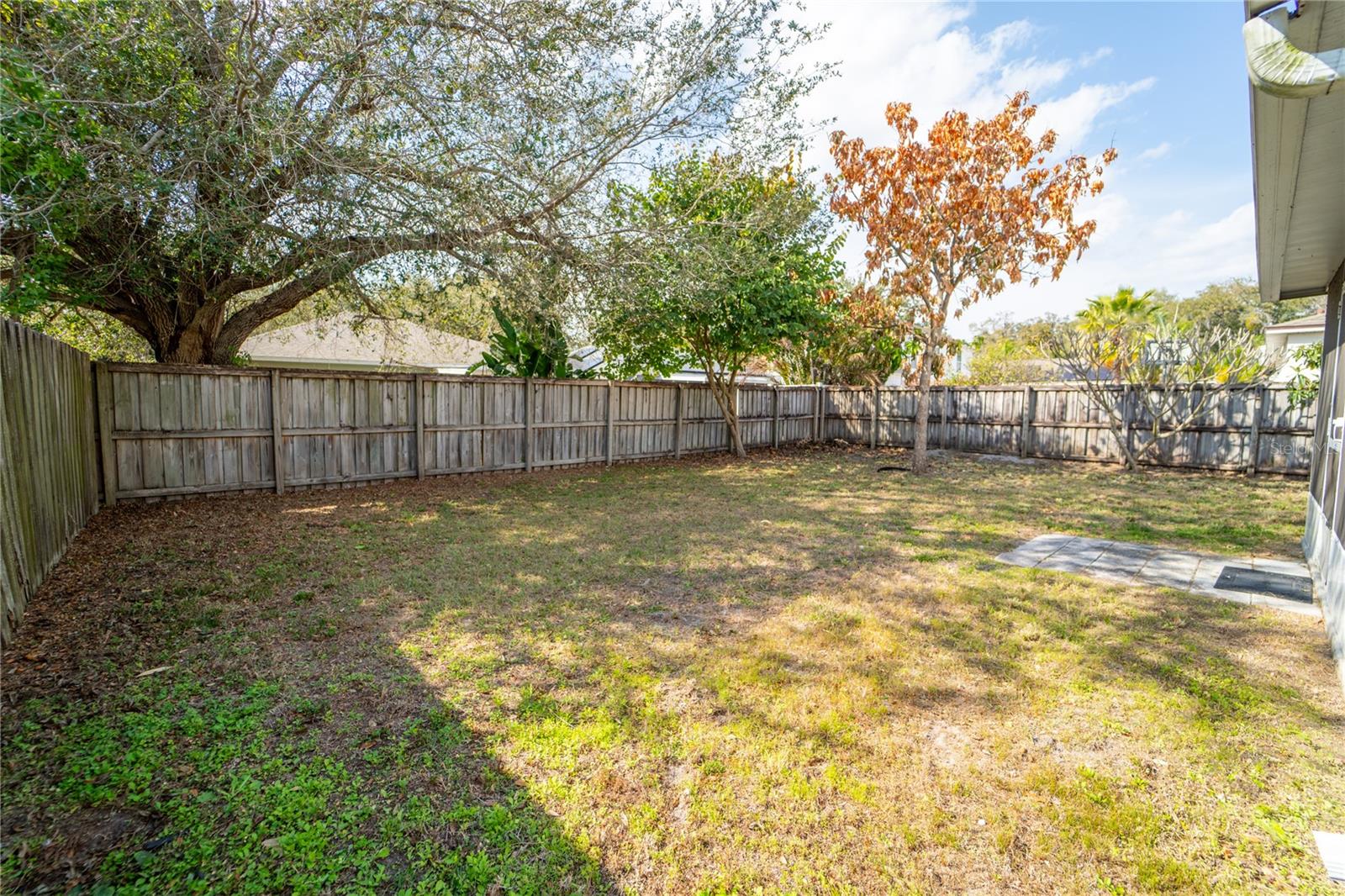 10529 MARONDA DR — photo 32
