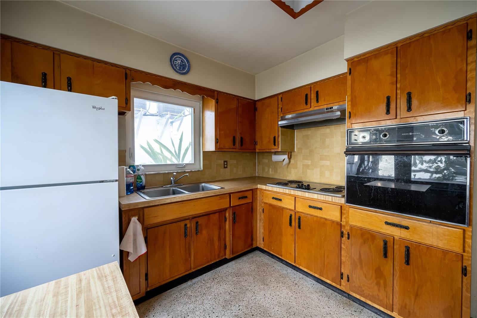 1425 COREY WAY S — photo 19