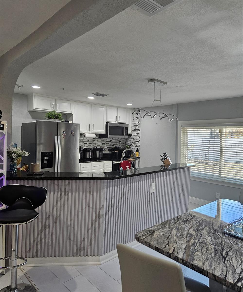 9306 FOREST HILLS DR — photo 5