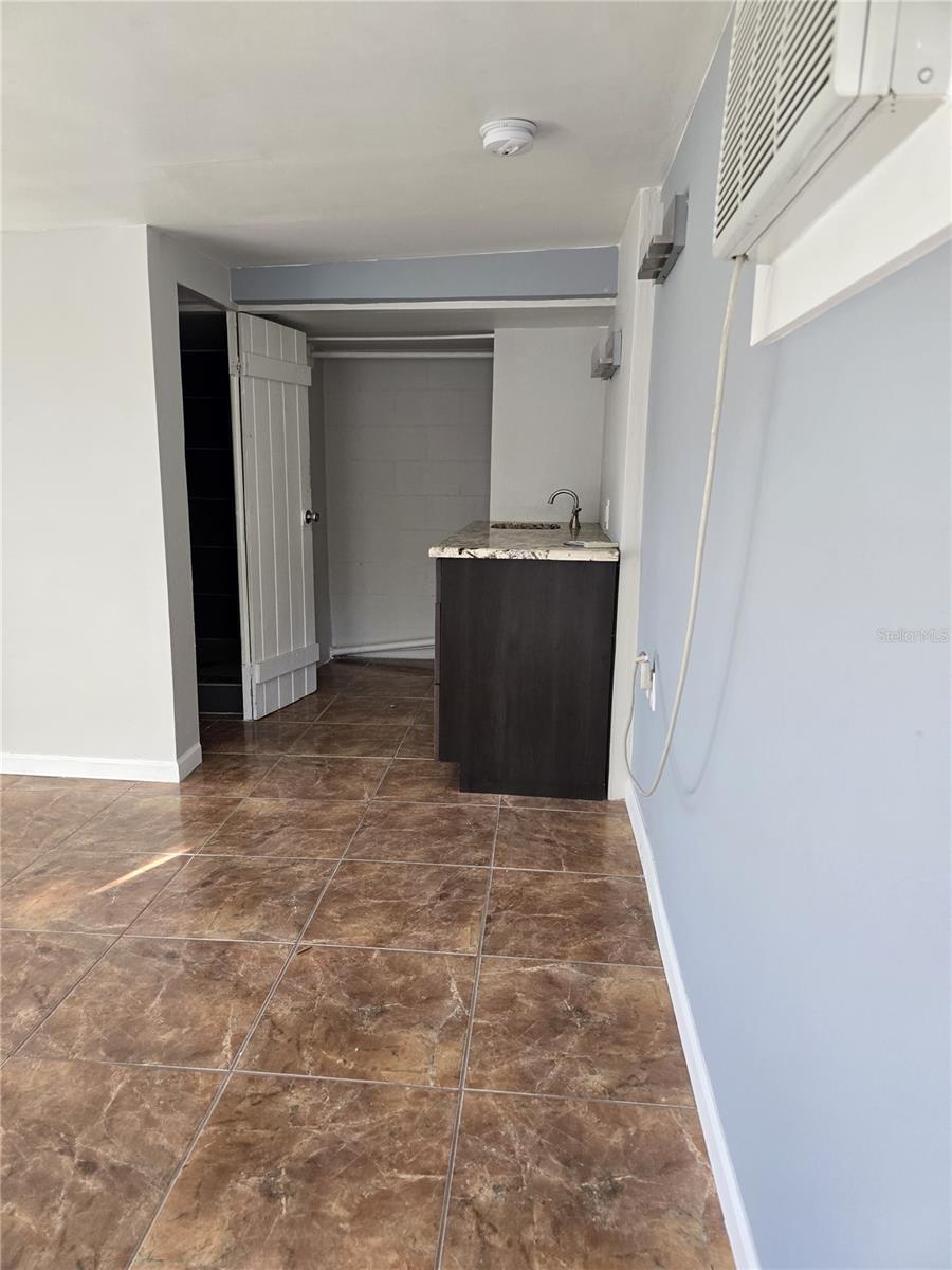 9306 FOREST HILLS DR — photo 12