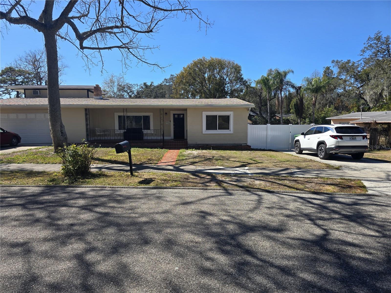 9306 FOREST HILLS DR — photo 2