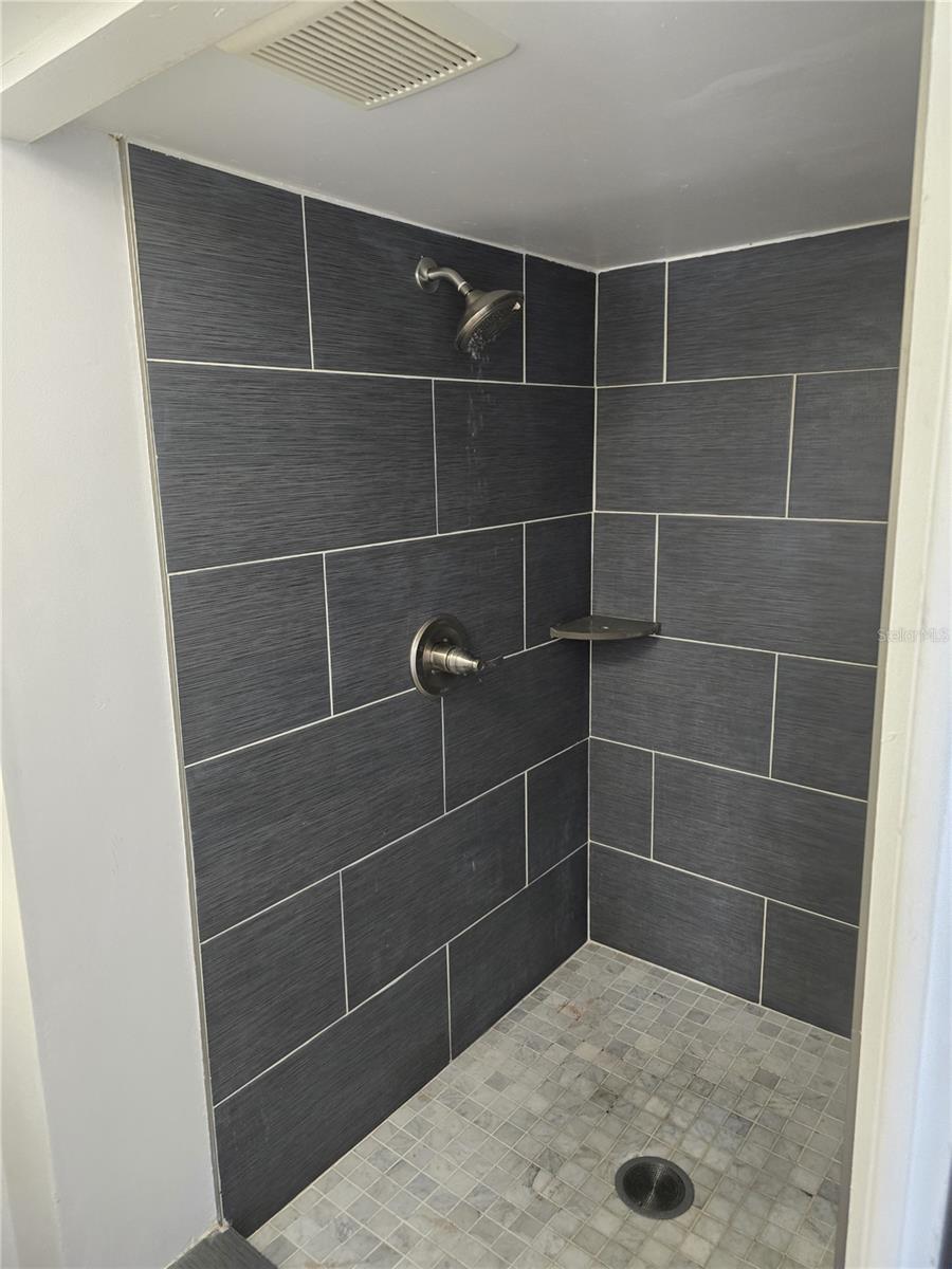 9306 FOREST HILLS DR — photo 14