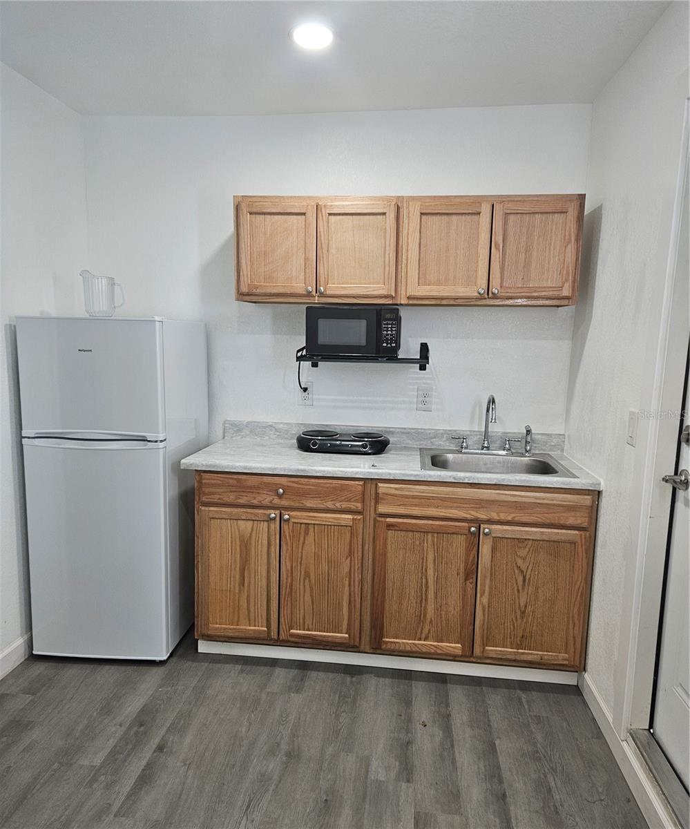 9306 FOREST HILLS DR — photo 9