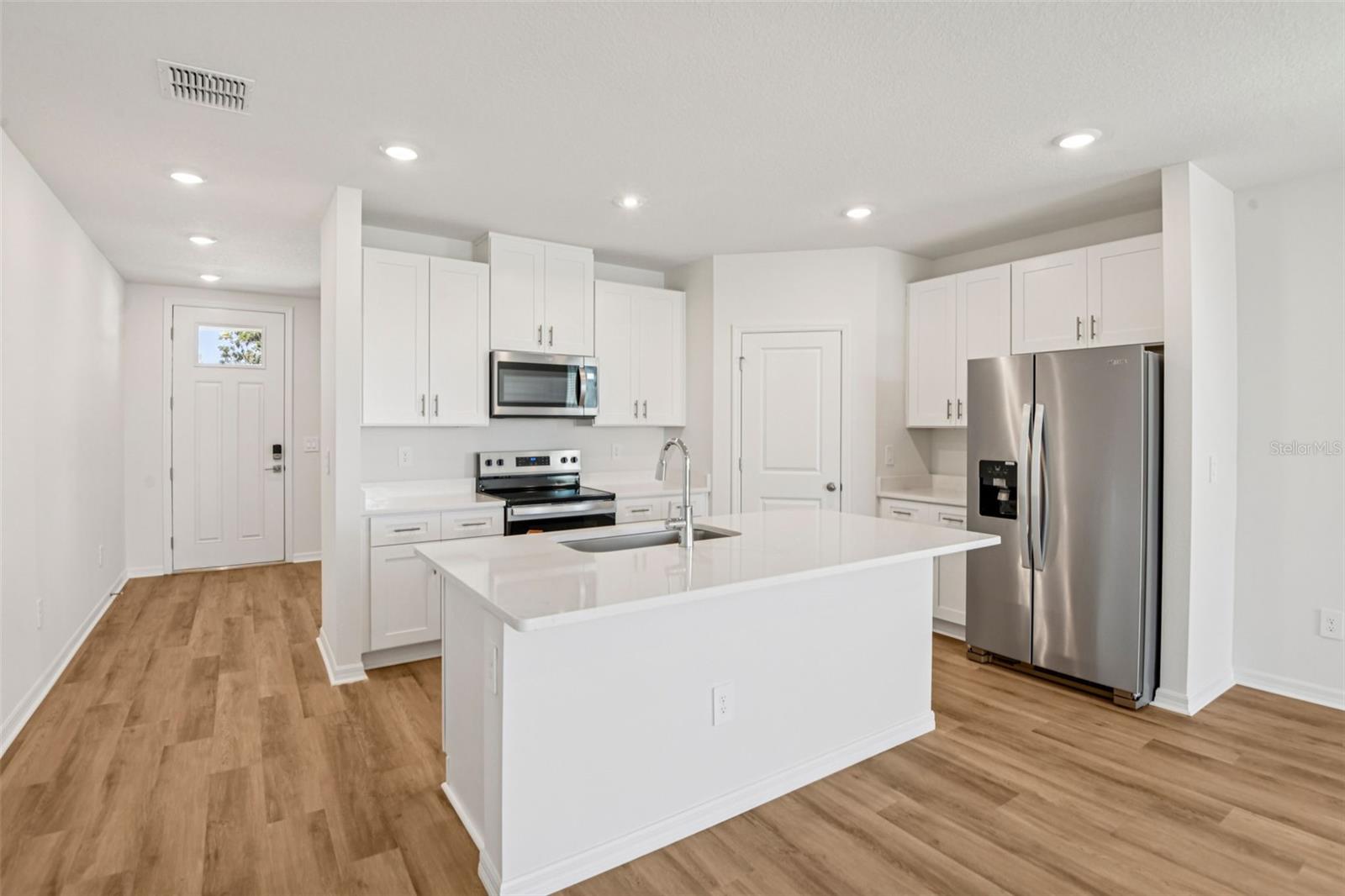 12573 HOMELAND DR — photo 12