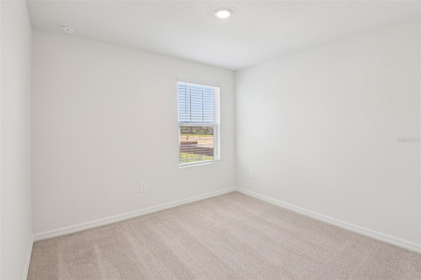 12573 HOMELAND DR — photo 24
