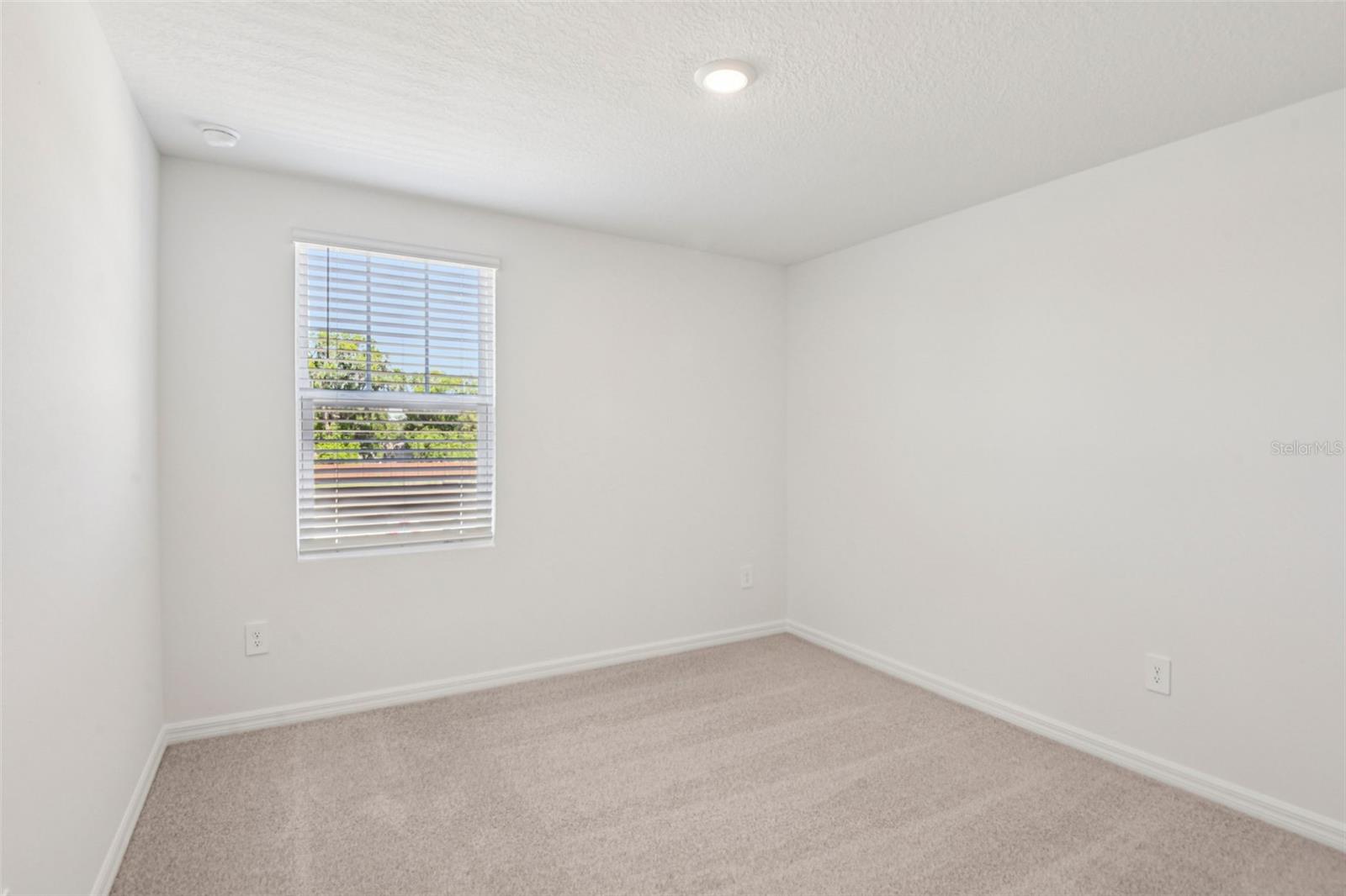 12573 HOMELAND DR — photo 26