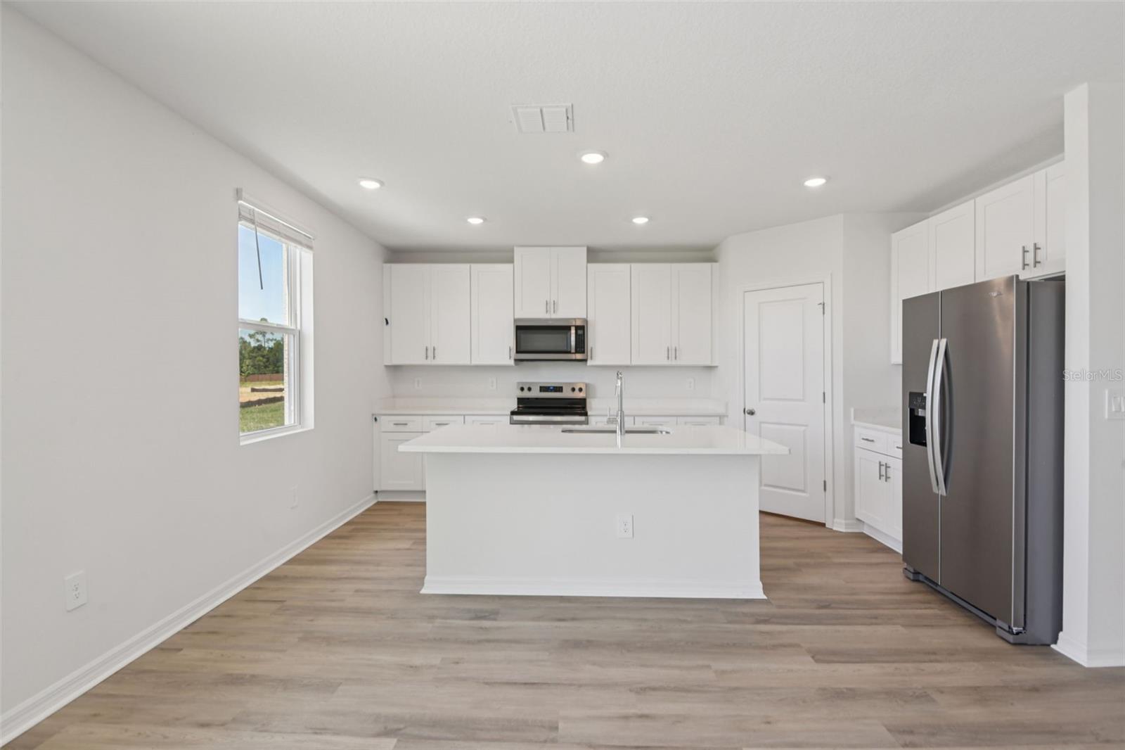 12581 HOMELAND DR — photo 10