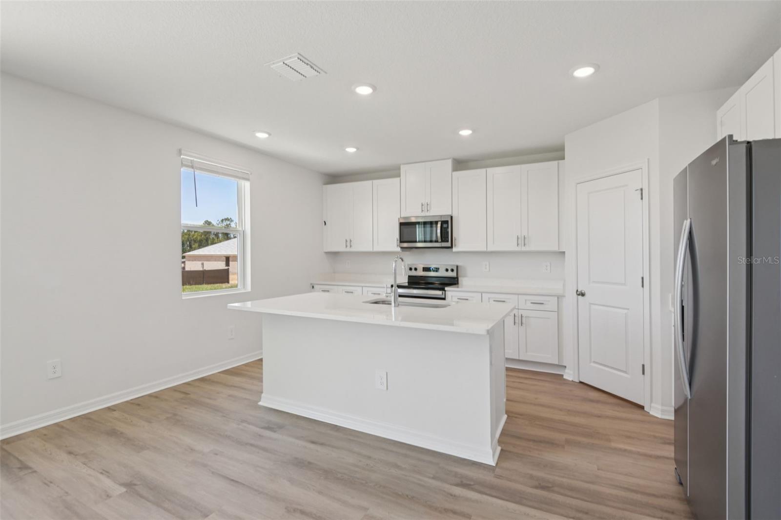 12581 HOMELAND DR — photo 9