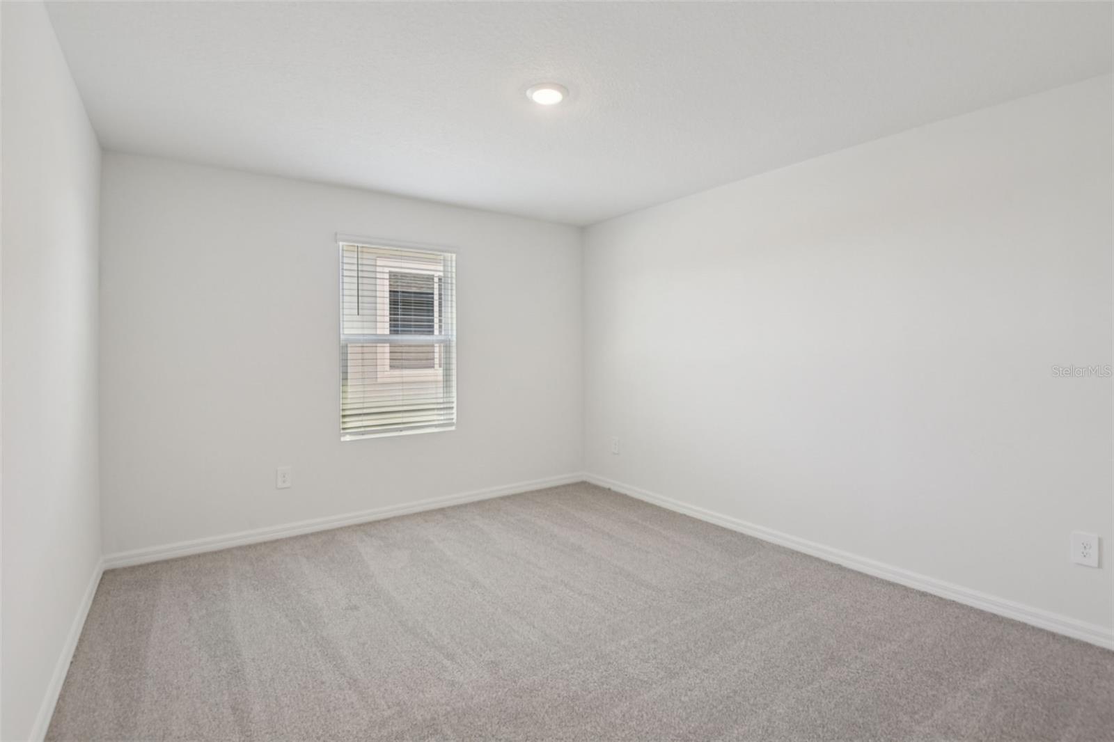12581 HOMELAND DR — photo 32