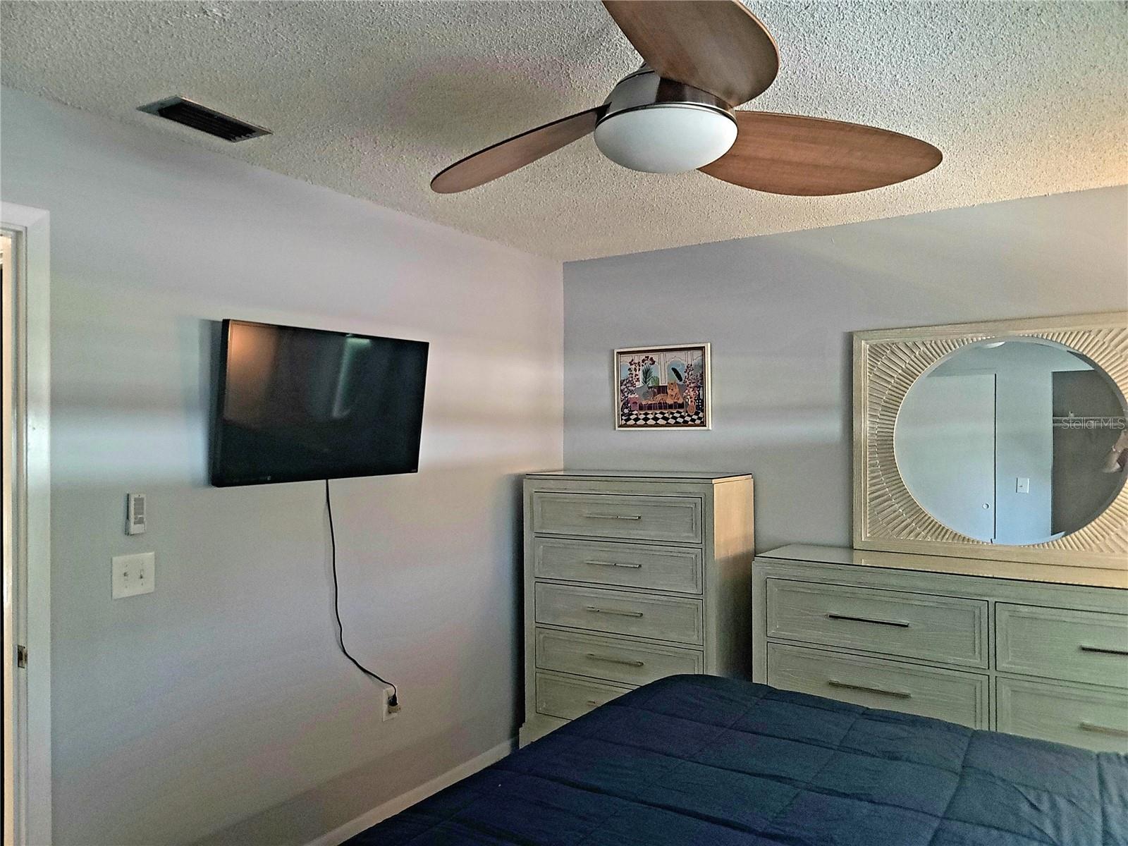 4215 EAST BAY DR #1508B — photo 18
