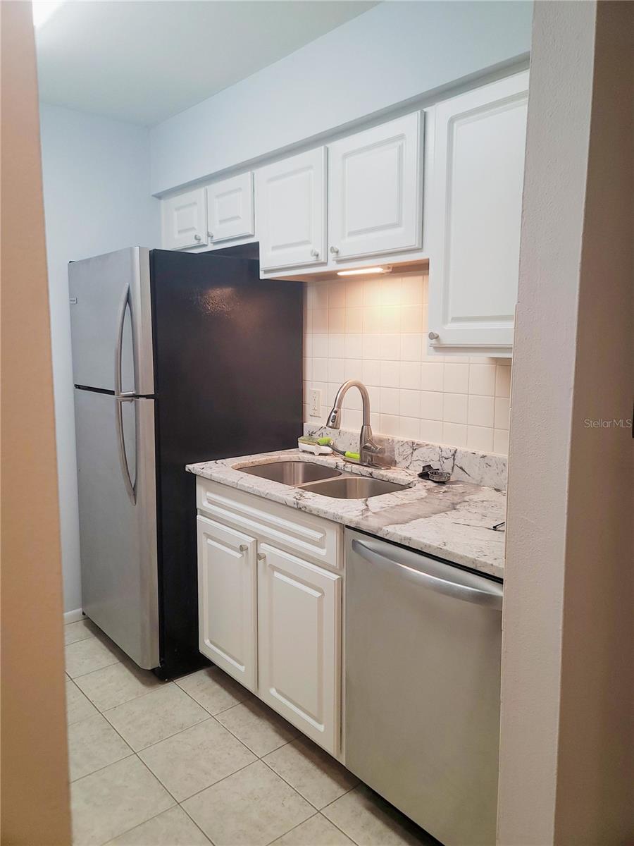 4215 EAST BAY DR #1508B — photo 14