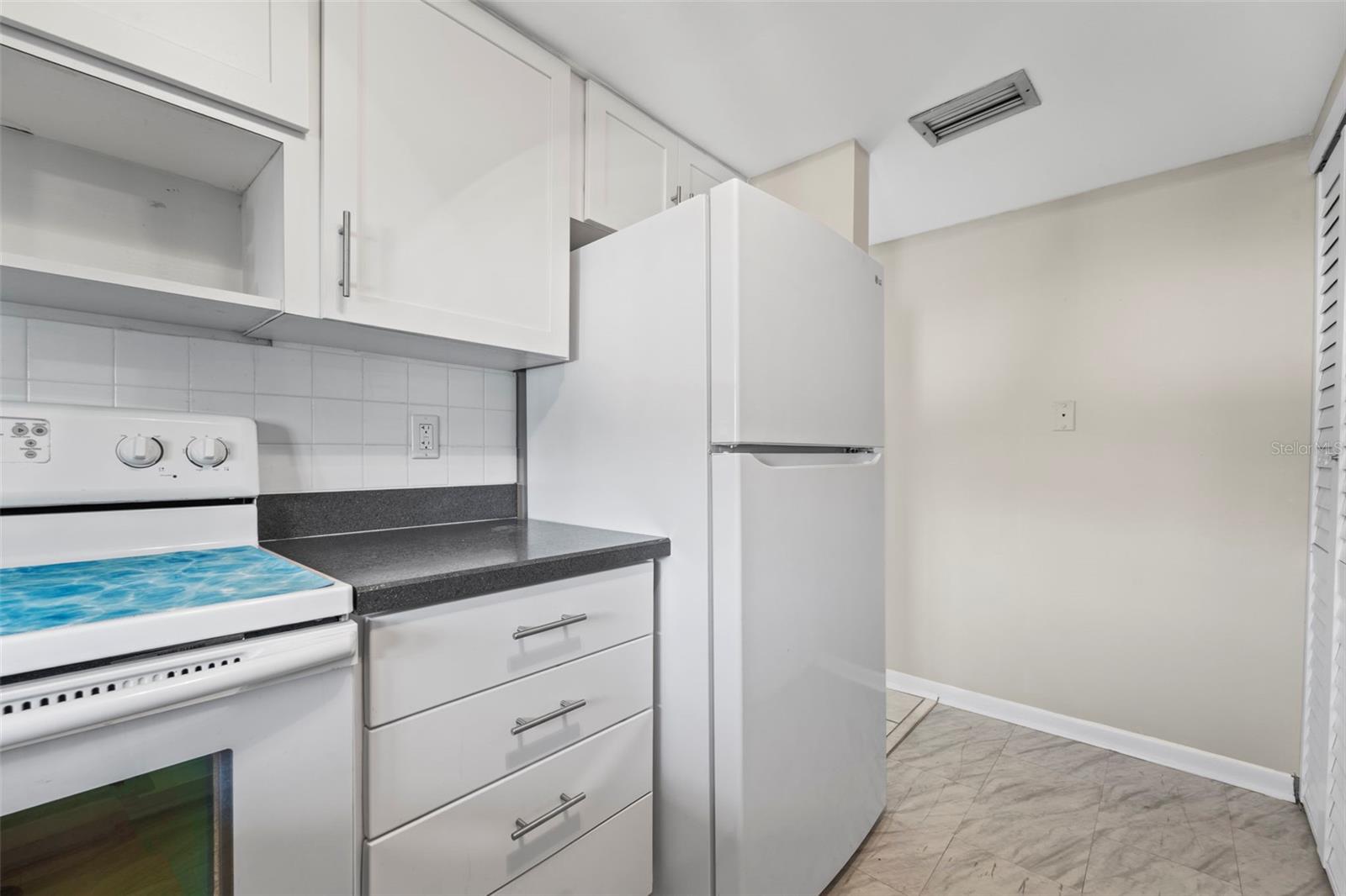 1 WINDRUSH BLVD #24 — photo 24