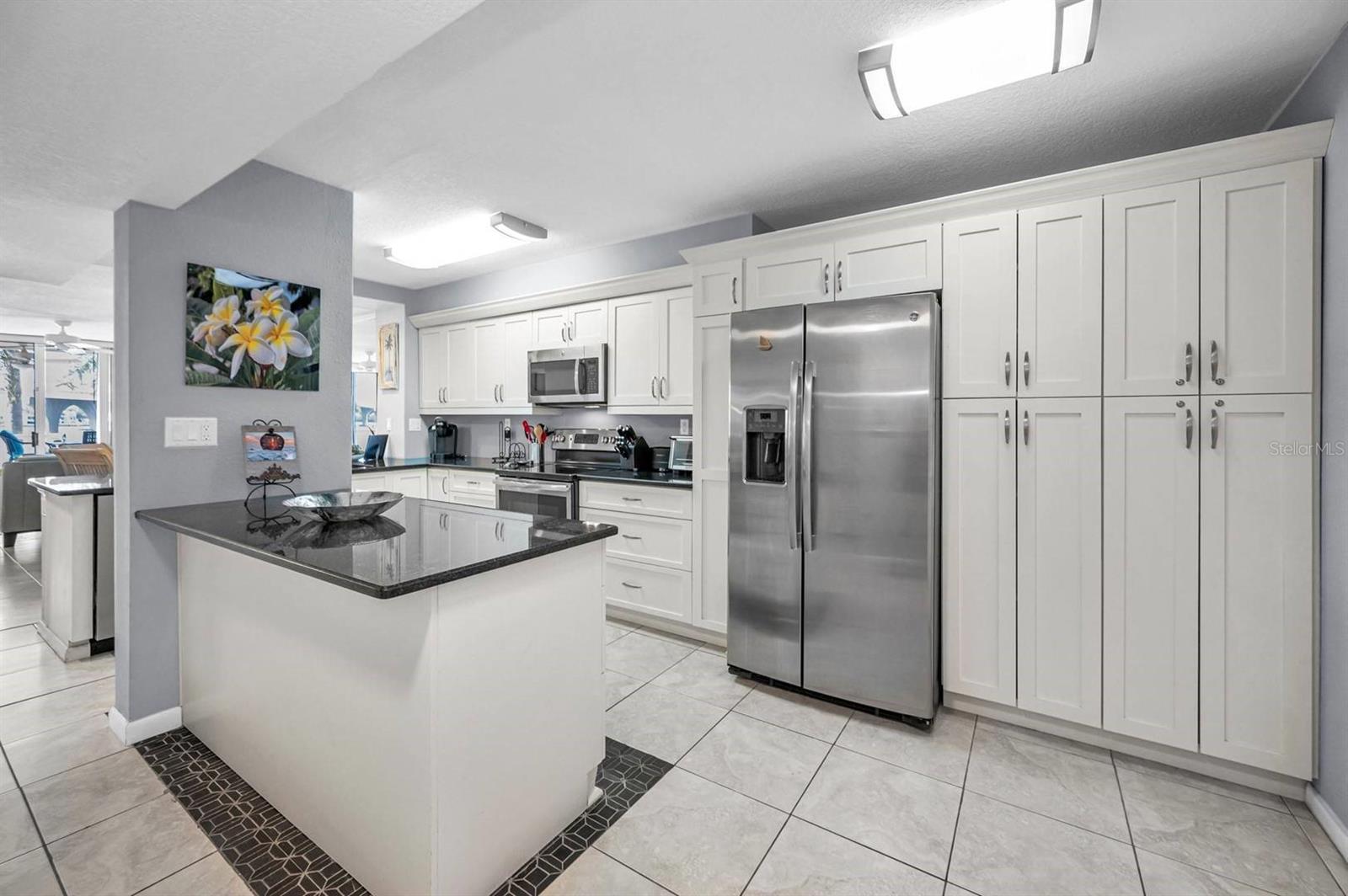 5901 BAHIA DEL MAR CIR #223 — photo 7