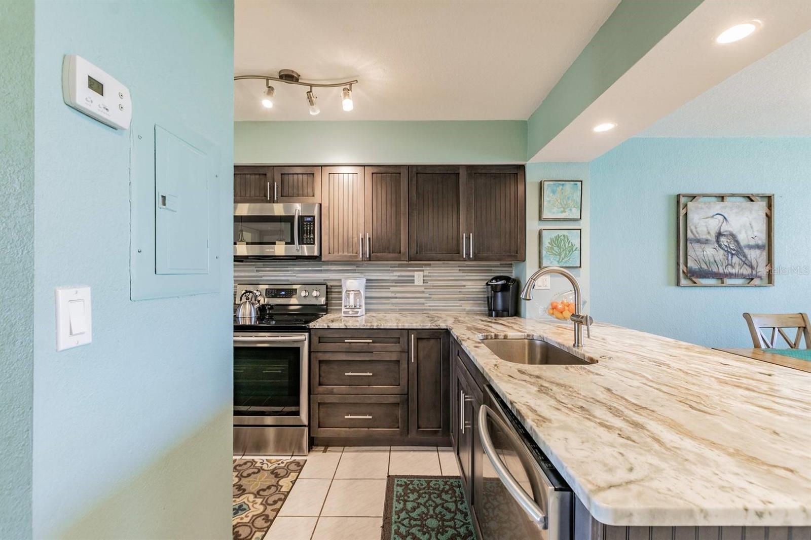 5901 BAHIA DEL MAR CIR #422 — photo 15