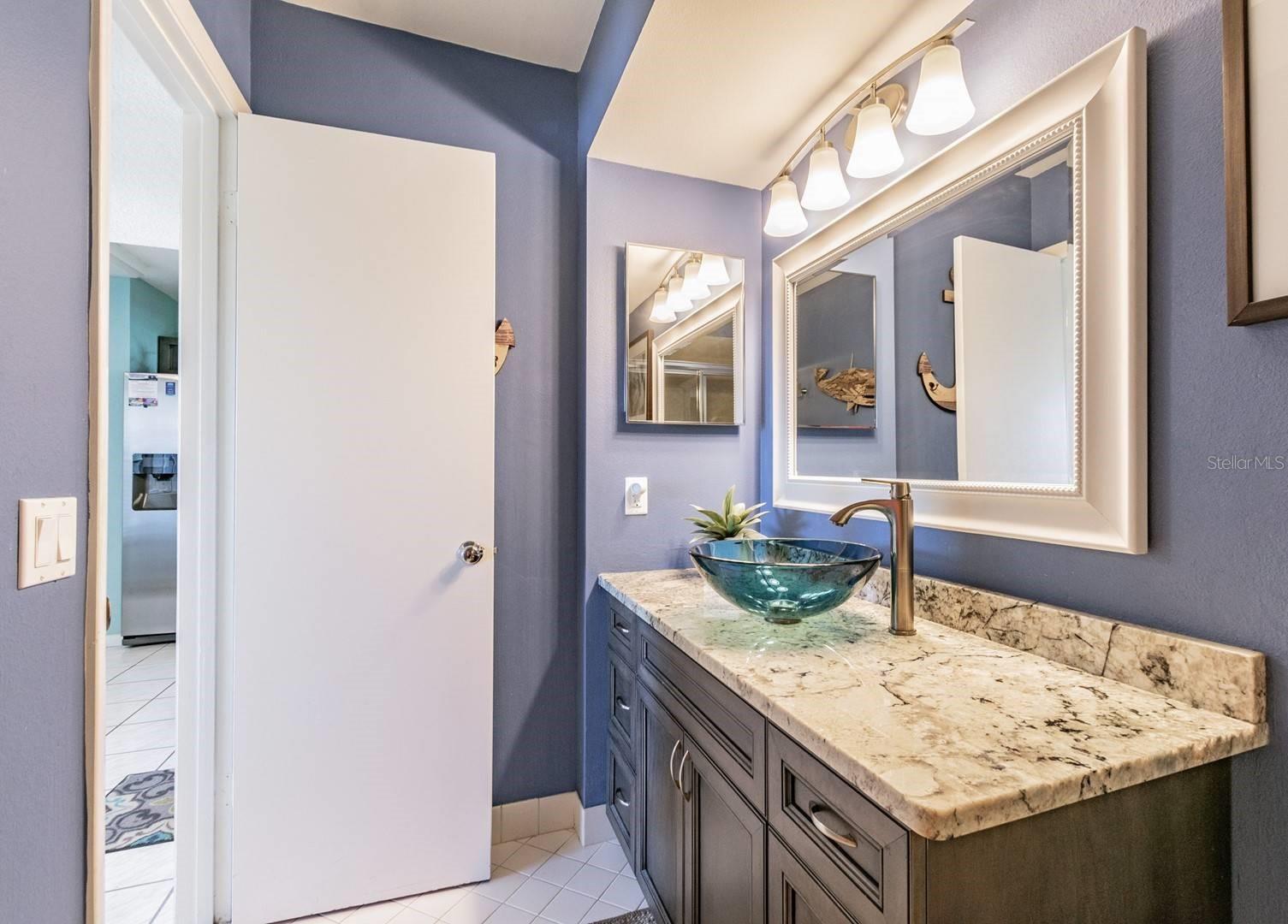 5901 BAHIA DEL MAR CIR #422 — photo 17