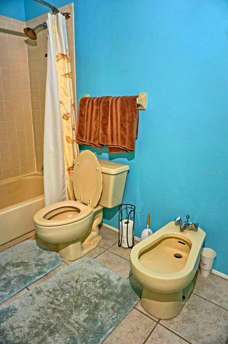 2051 VISTA DEL SOL CIR #202 — photo 20