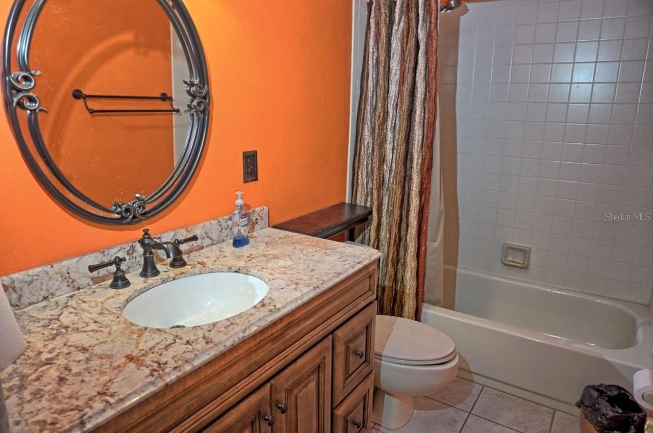 2051 VISTA DEL SOL CIR #202 — photo 27