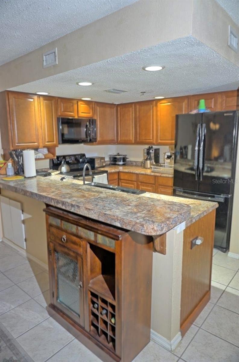 2051 VISTA DEL SOL CIR #202 — photo 3