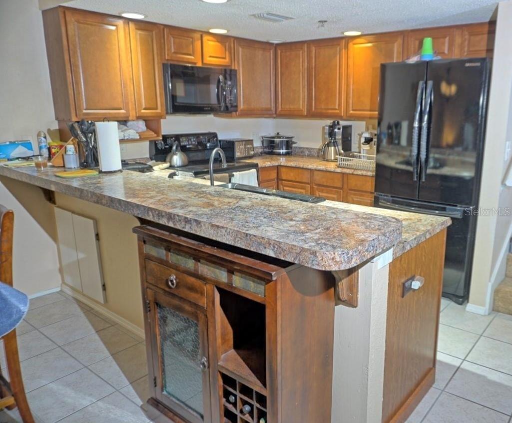 2051 VISTA DEL SOL CIR #202 — photo 2