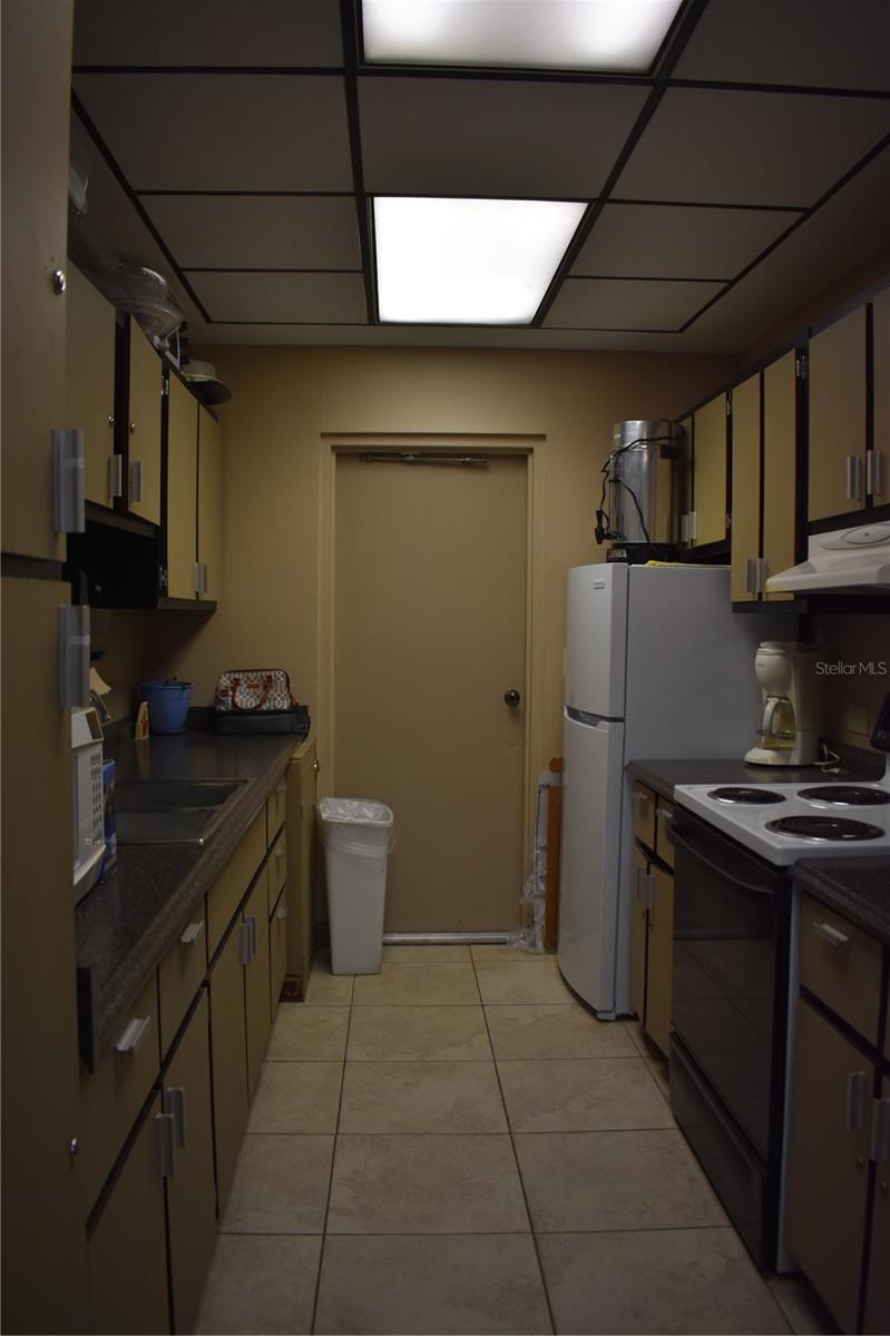 6805 ANAPA CT — photo 8