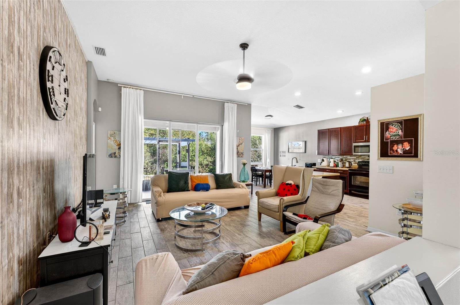 11013 ROCKLEDGE VIEW DR — photo 11