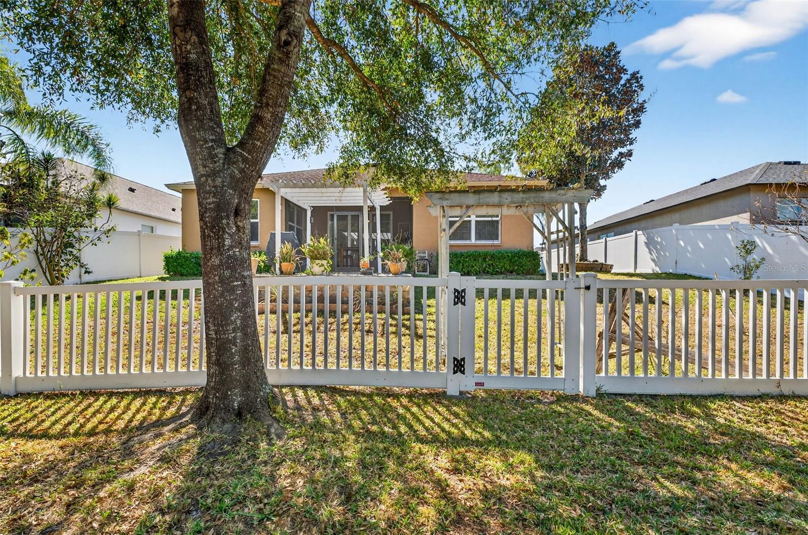 11013 ROCKLEDGE VIEW DR — photo 28