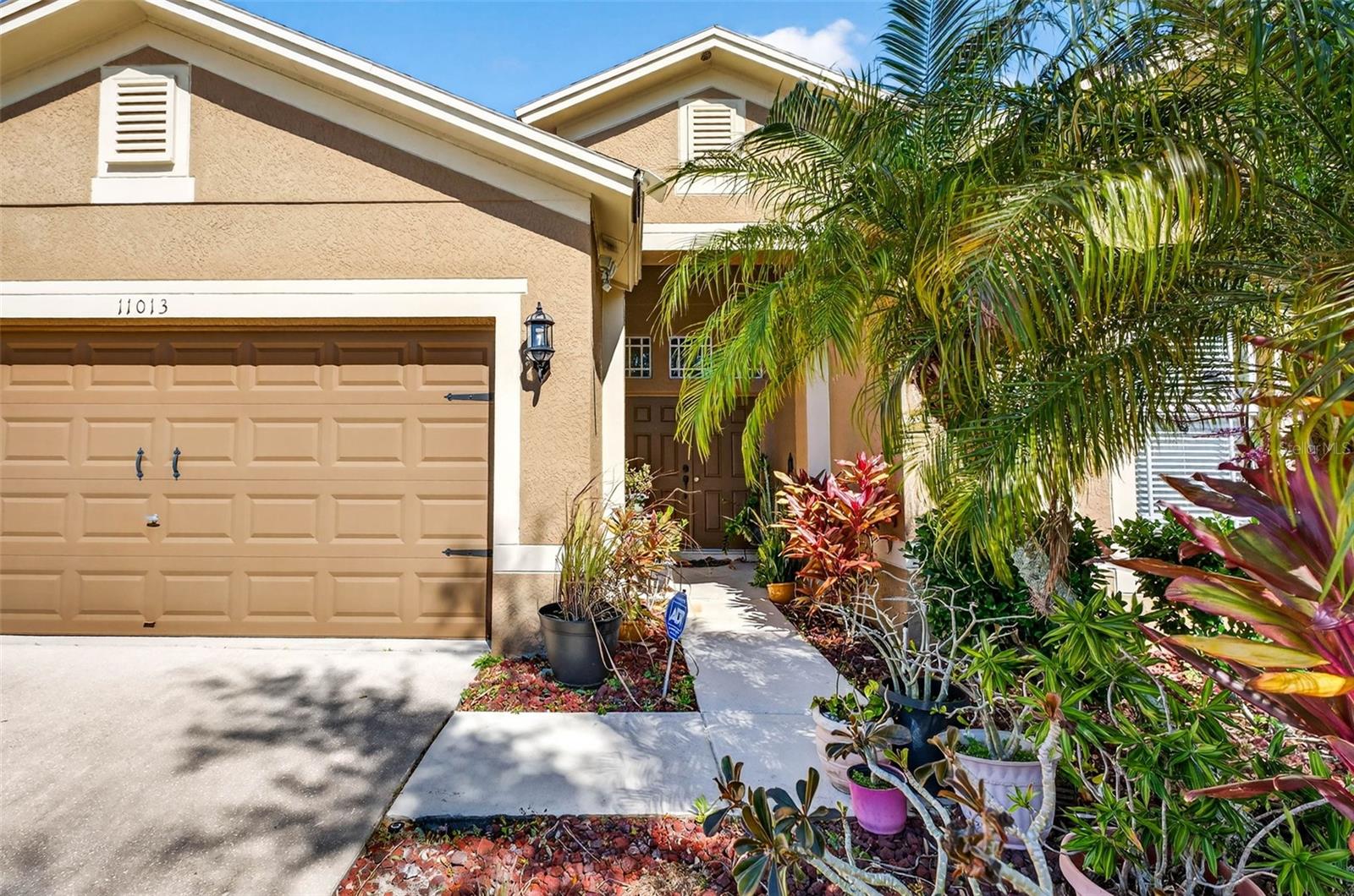 11013 ROCKLEDGE VIEW DR — photo 2