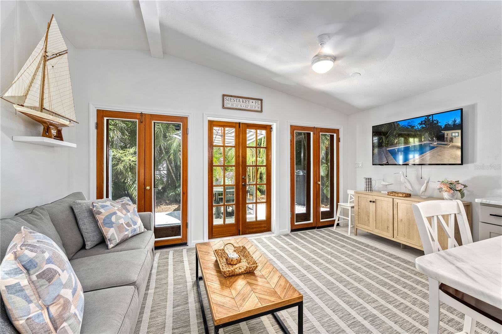 3360 HIGEL AVE — photo 17