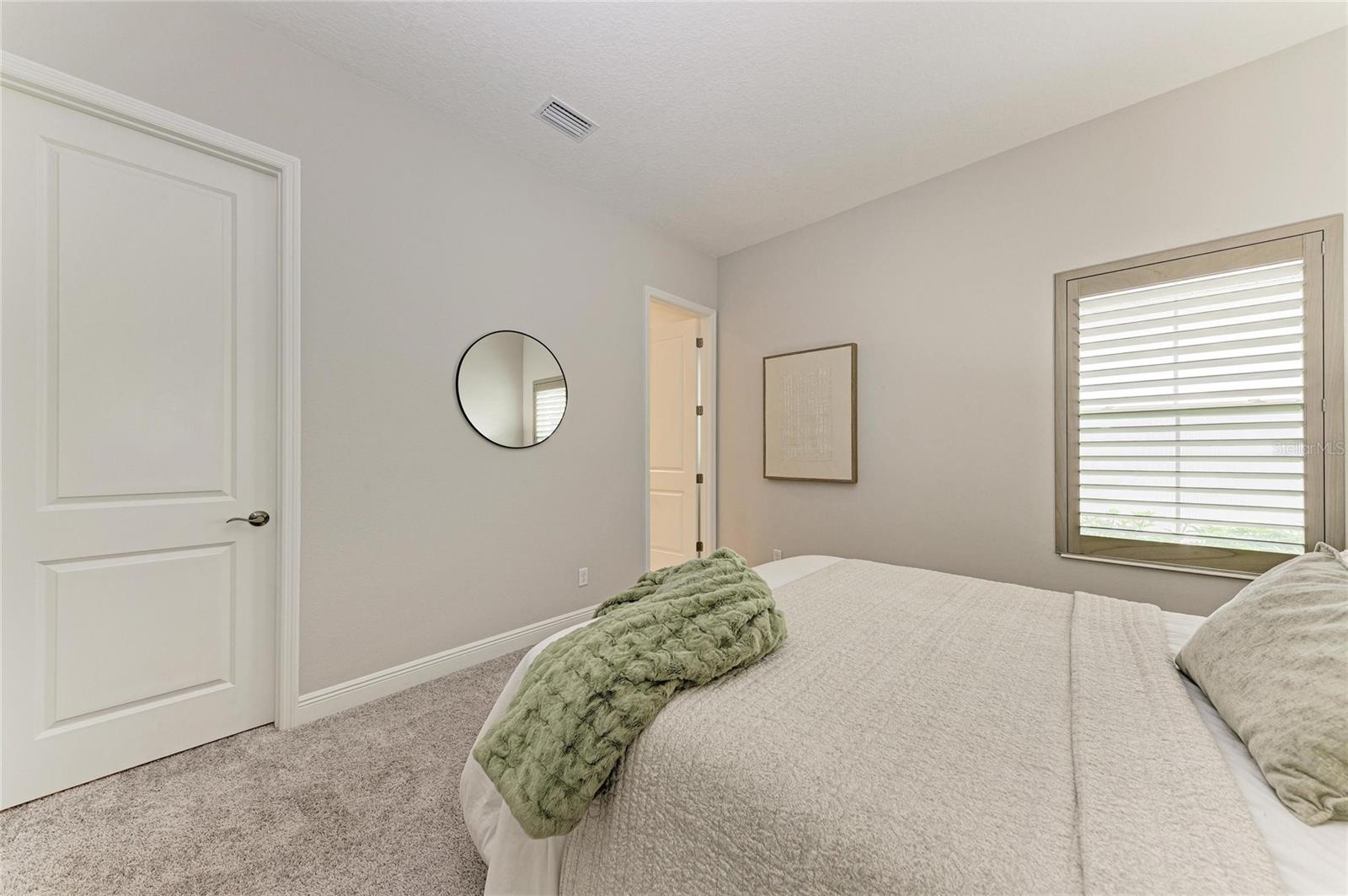 17725 ROOST PL — photo 32