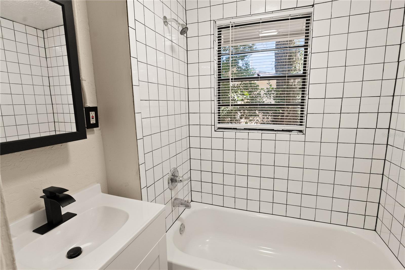 1804 E PALIFOX ST — photo 8