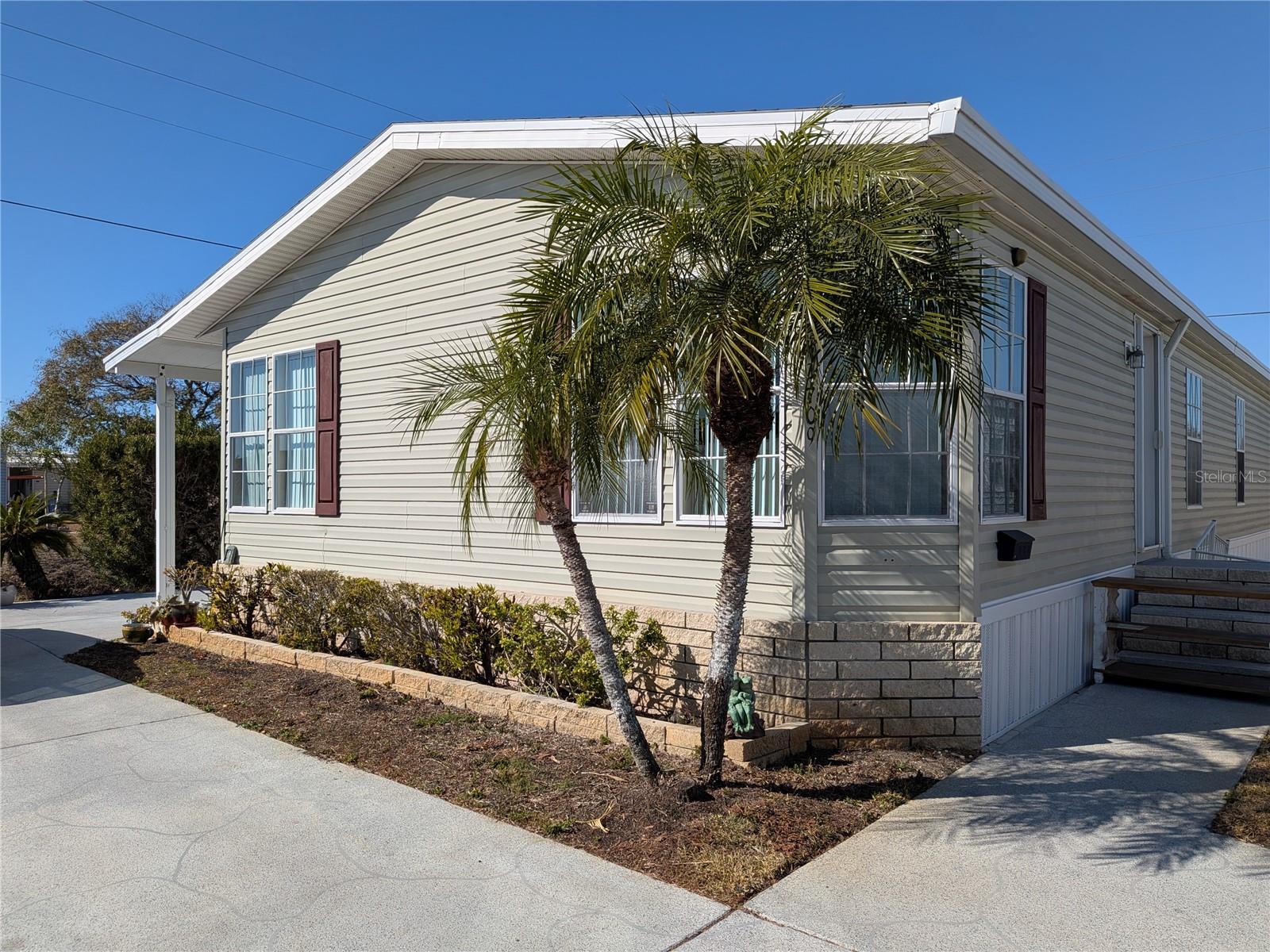 34709 LAKE DR N — photo 3